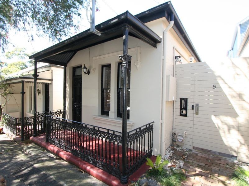 5 Carrington St, Balmain NSW 2041