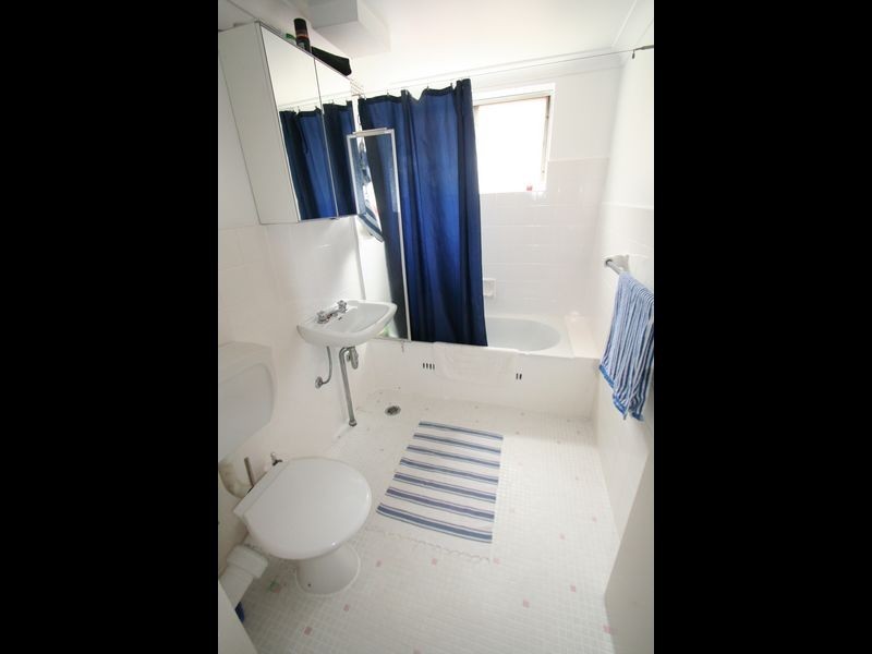 13/19 Meadow Cr, Meadowbank NSW 2114