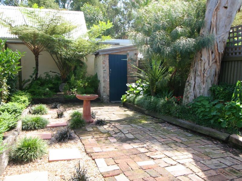 141 Simmons St, Enmore NSW 2042