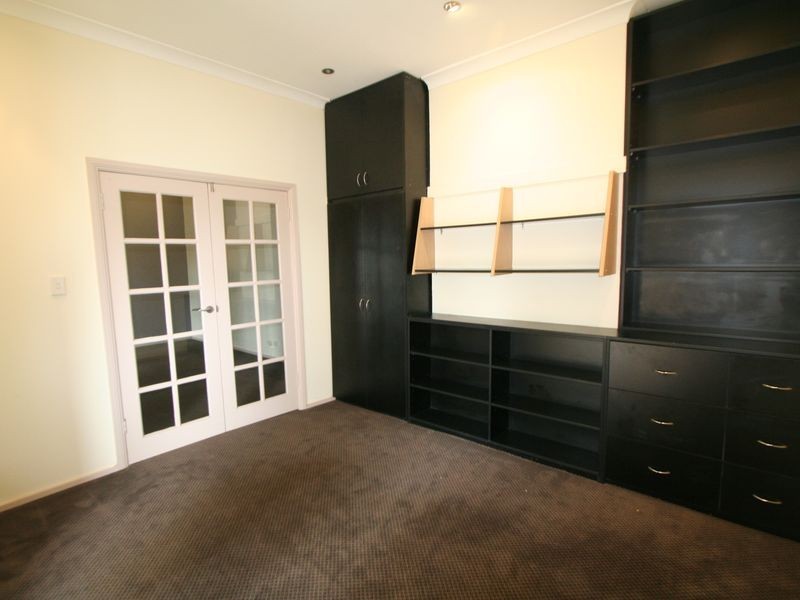 8 Moore St, Lane Cove NSW 2066