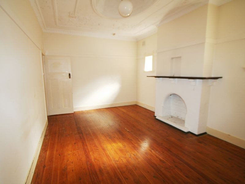 6 Kingslangley Road, Greenwich NSW 2065