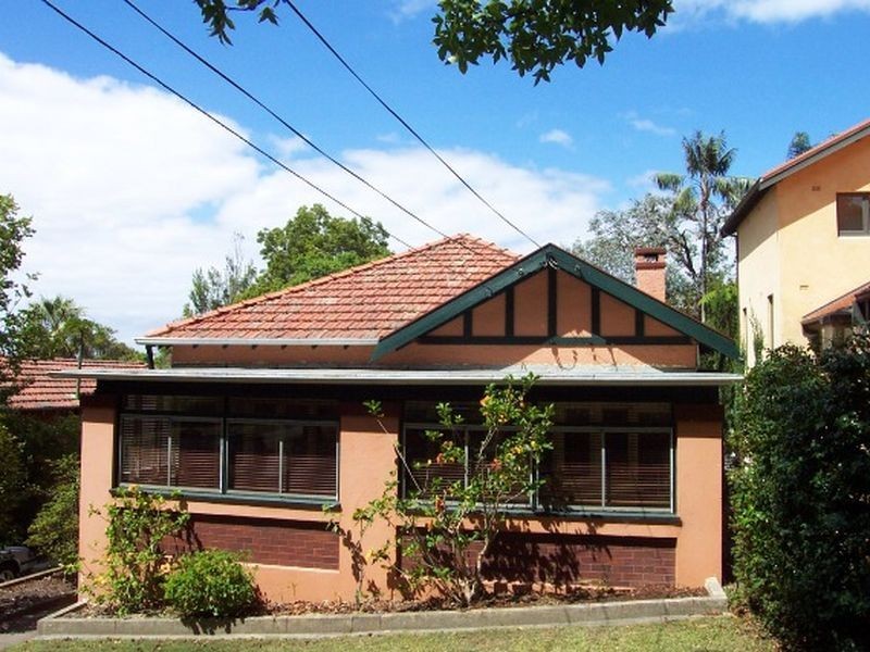 6 Kingslangley Road, Greenwich NSW 2065