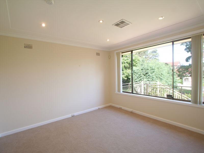 15 Alpha Rd, Lane Cove NSW 2066