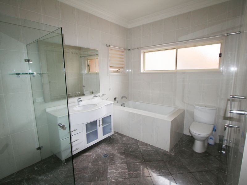 23 Fitzsimmons St, Lane Cove NSW 2066