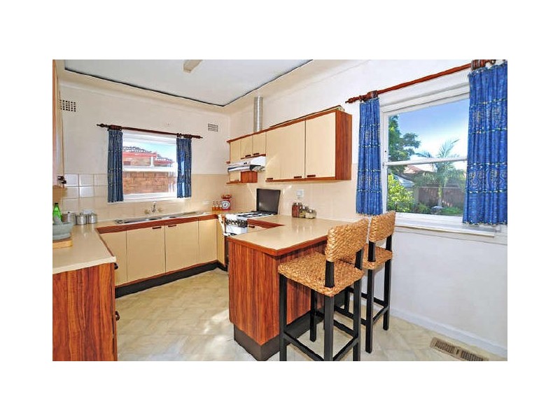 38 Hinkler Crescent, Lane Cove NSW 2066