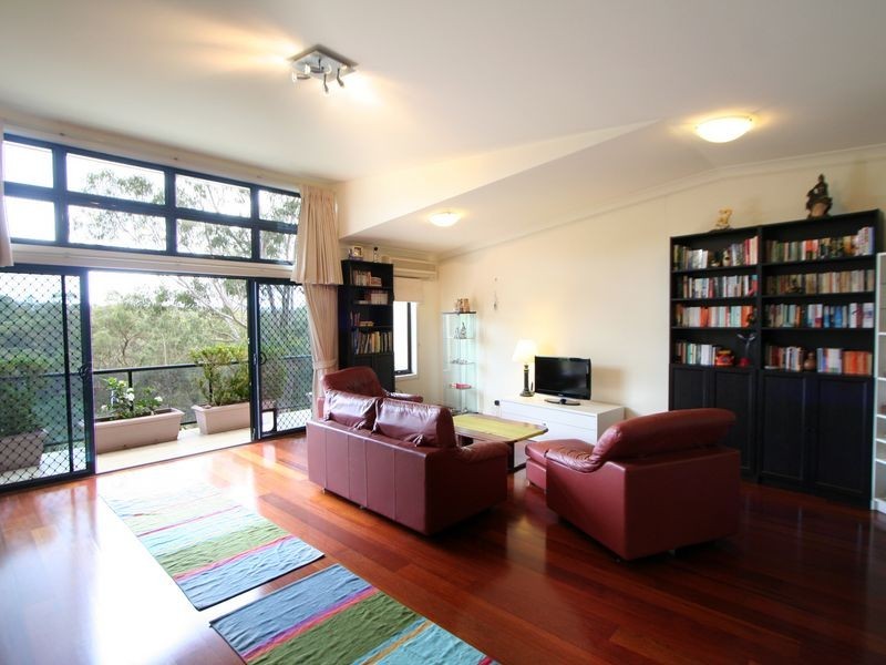 11 Kinsellas Drive, Lane Cove NSW 2066