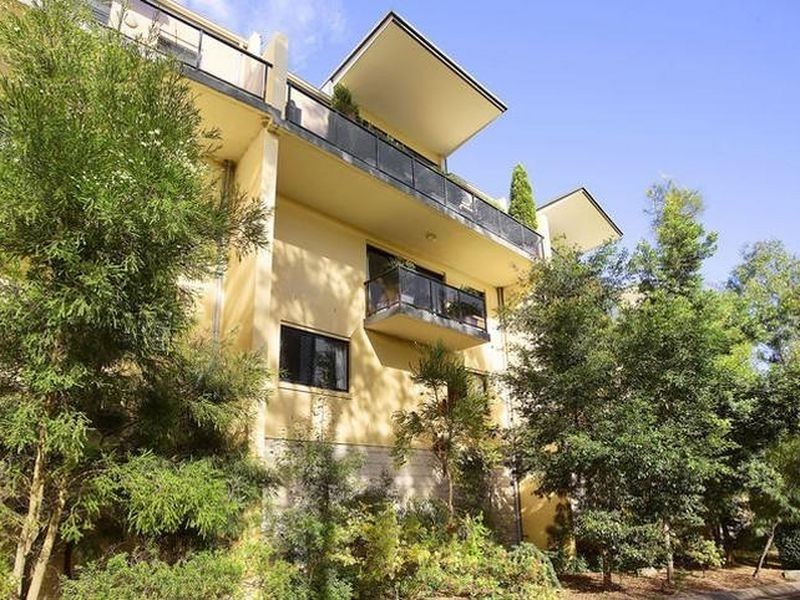 11 Kinsellas Drive, Lane Cove NSW 2066