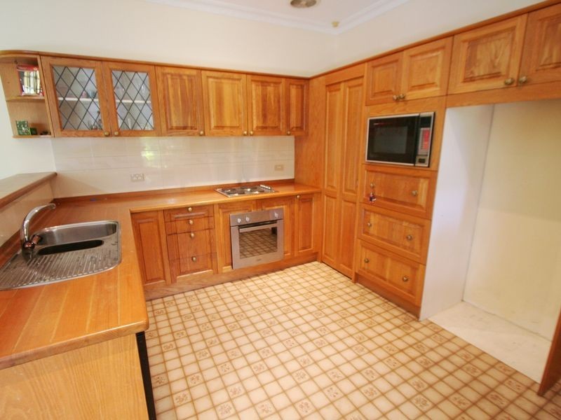 11 Fitzsimmons Avenue, Lane Cove NSW 2066