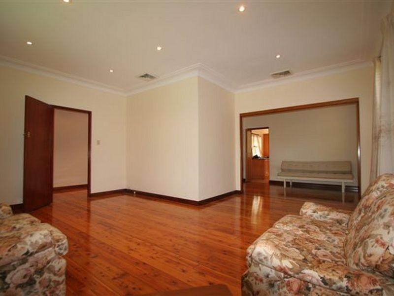 11 Fitzsimmons Avenue, Lane Cove NSW 2066