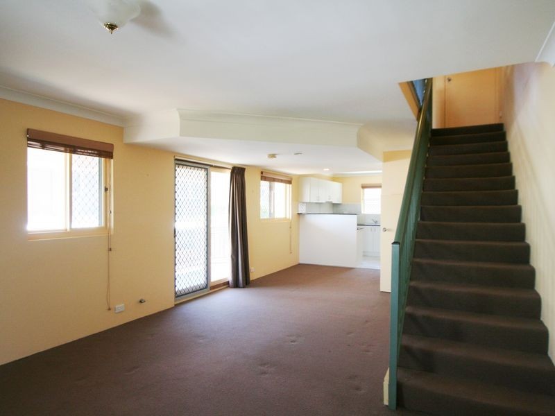 2/10 Albion St, Rozelle NSW 2039