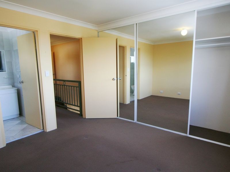 2/10 Albion St, Rozelle NSW 2039
