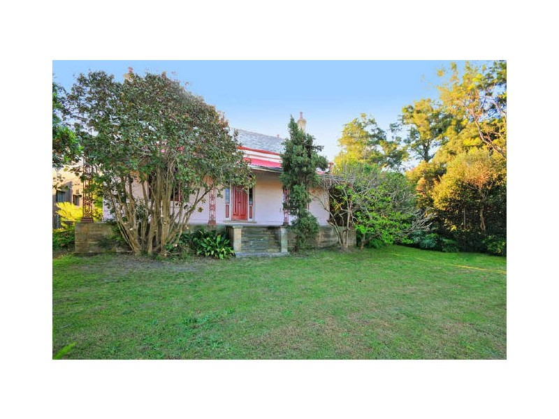 12 St Lawrence Street, Greenwich NSW 2065
