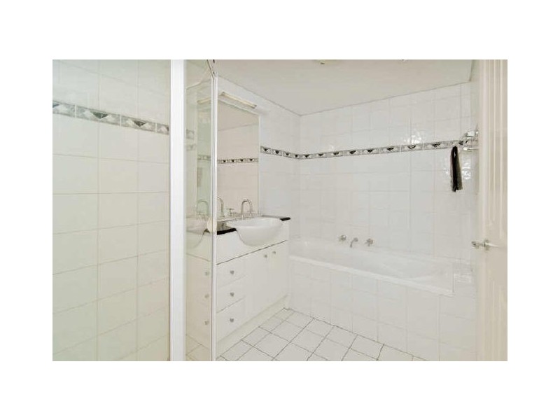 4/2 Taylors Drive, Lane Cove NSW 2066