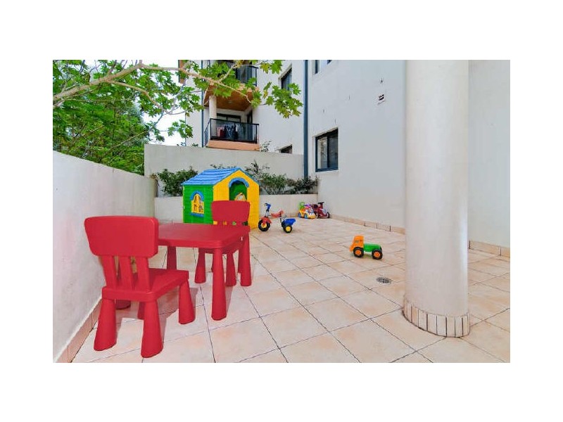 4/2 Taylors Drive, Lane Cove NSW 2066