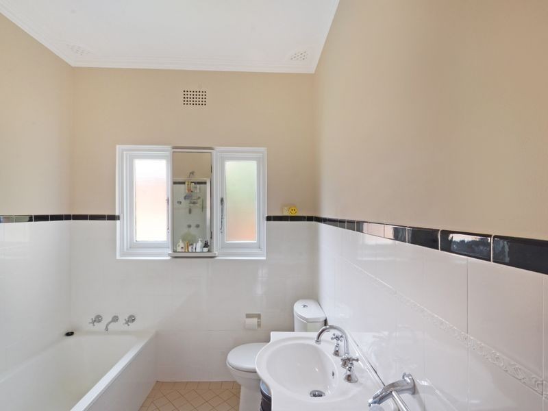 4 Canberra Street, Lane Cove NSW 2066