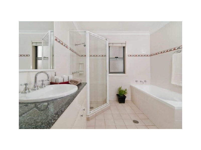 11 Taylors Drive, Lane Cove NSW 2066