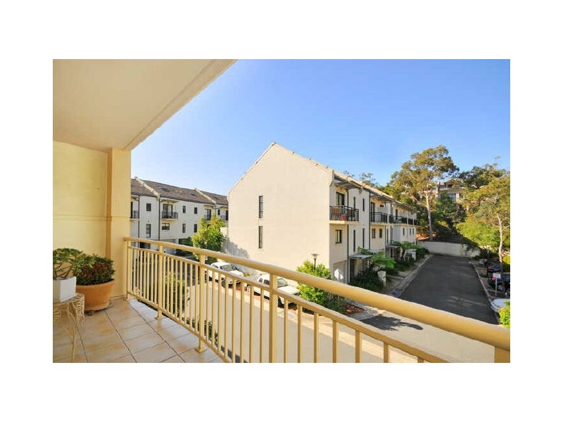 35 Walkers Drive, Lane Cove NSW 2066