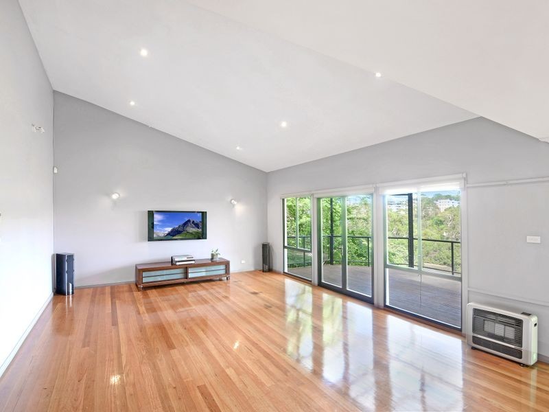 347 Burns Bay Rd, Lane Cove NSW 2066