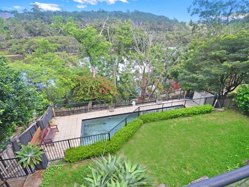 347 Burns Bay Rd, Lane Cove NSW 2066