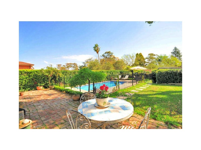 275 Burns Bay Road, Lane Cove NSW 2066