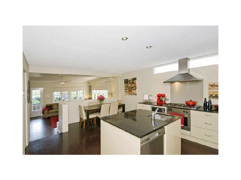 275 Burns Bay Road, Lane Cove NSW 2066