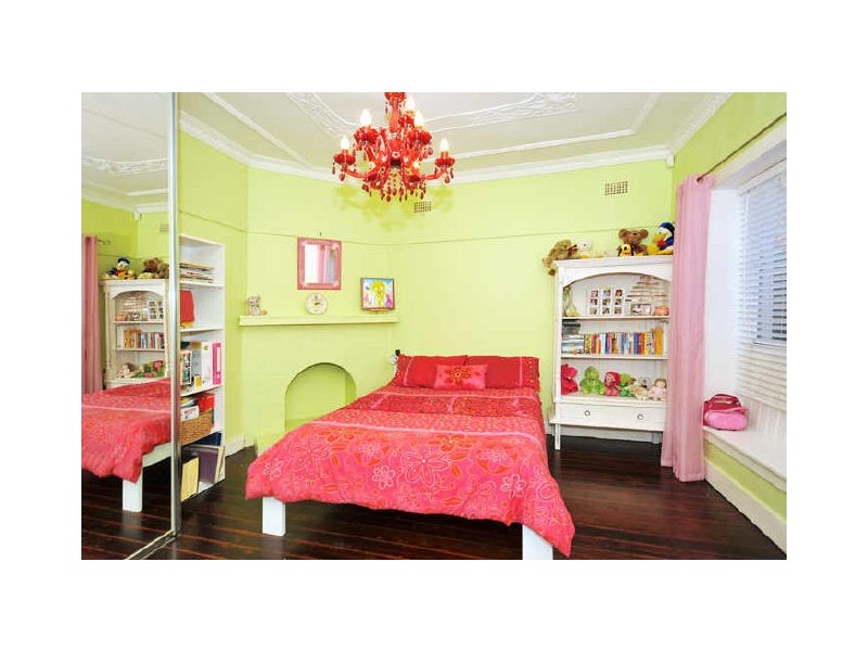 275 Burns Bay Road, Lane Cove NSW 2066