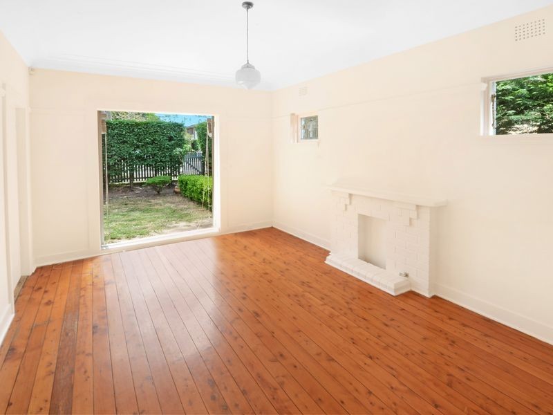 1/112 Burns Bay Rd, Lane Cove NSW 2066