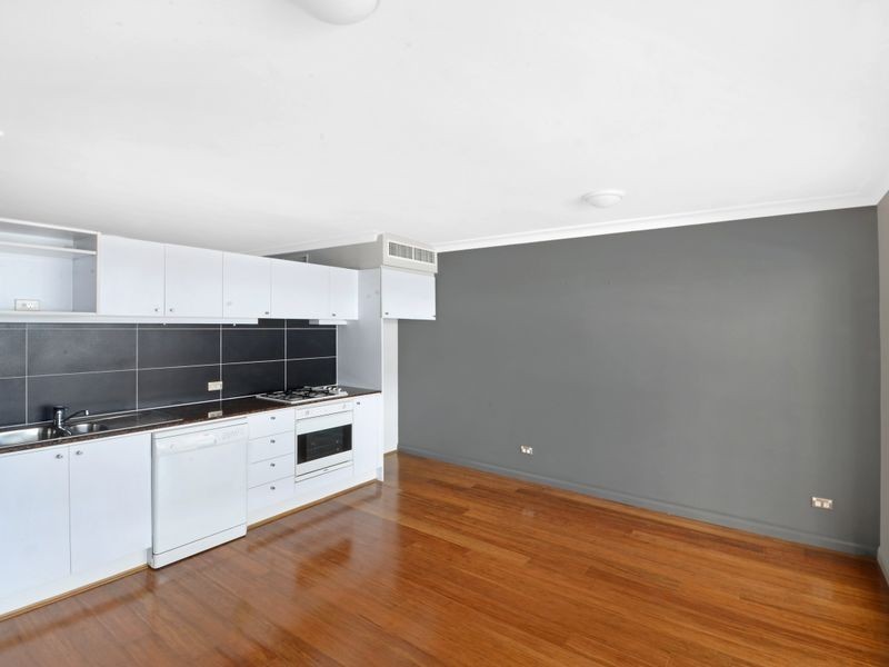 1207/12 Glen St, Milsons Point NSW 2061