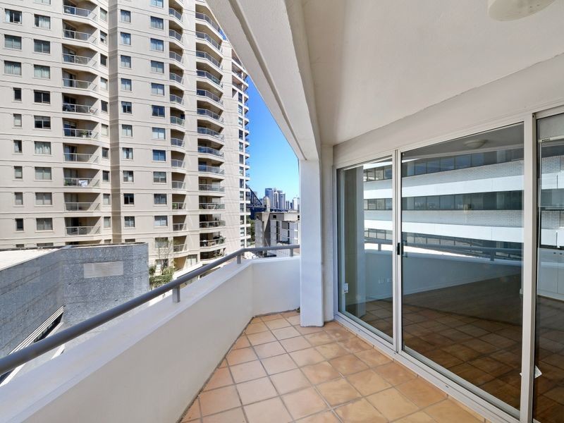 1207/12 Glen St, Milsons Point NSW 2061
