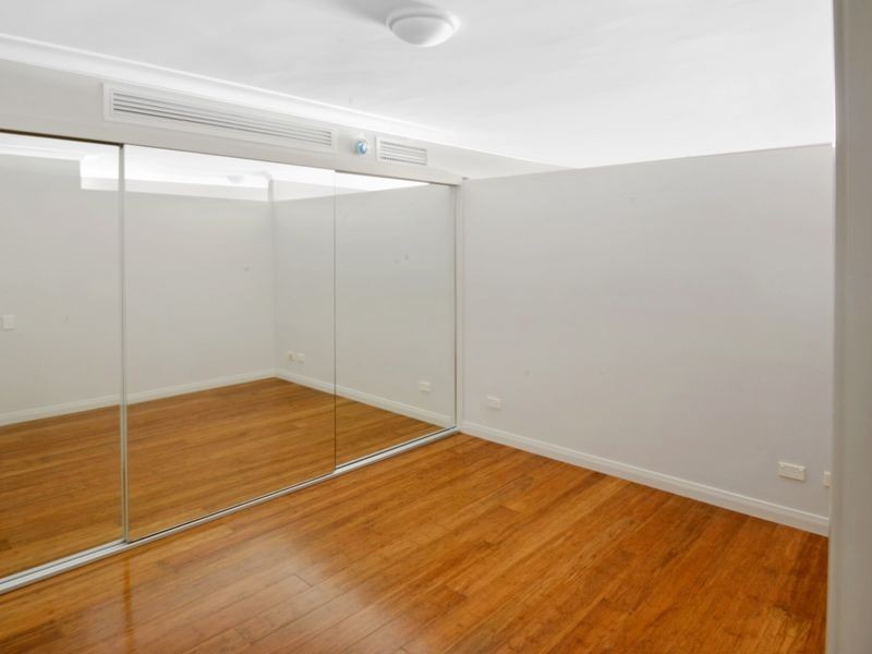 1207/12 Glen St, Milsons Point NSW 2061