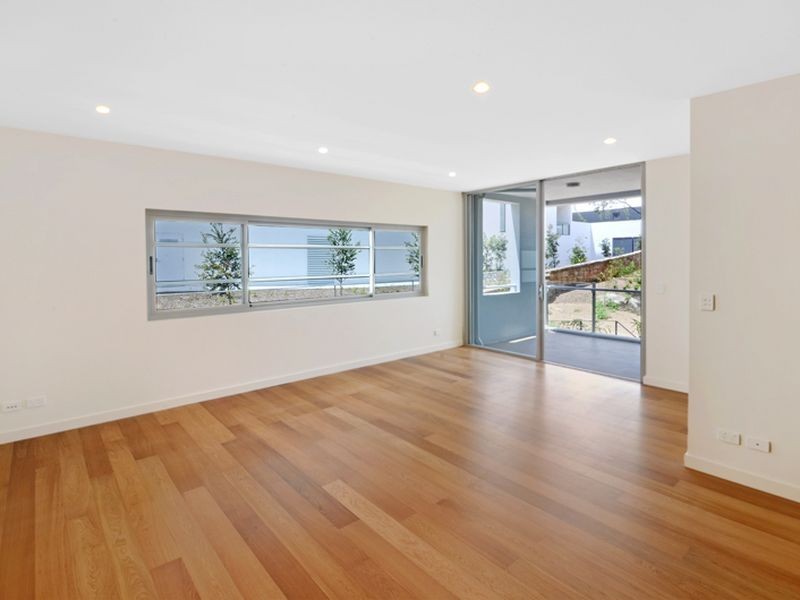 201/290 Burns Bay Rd, Lane Cove NSW 2066