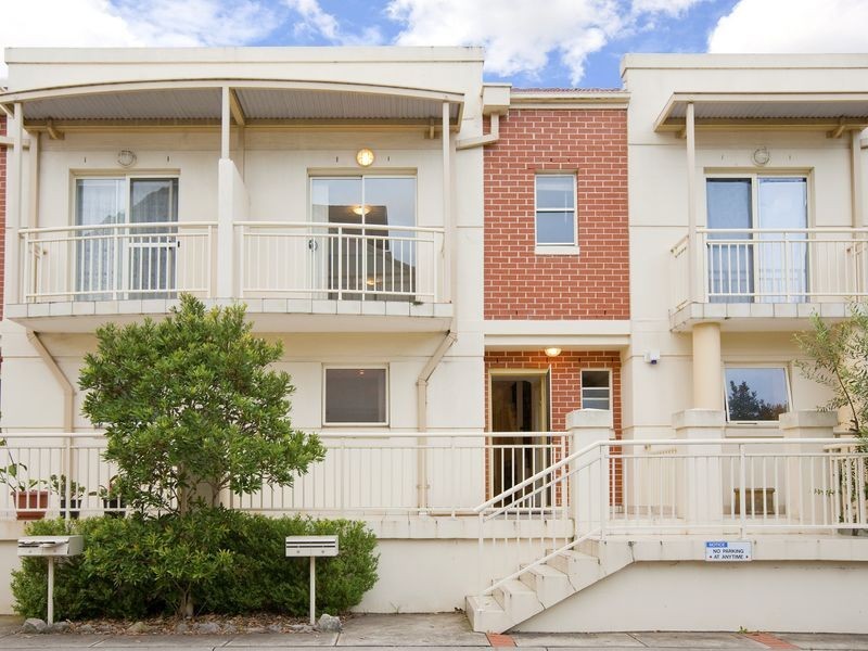 29 Walkers Drive, Lane Cove NSW 2066
