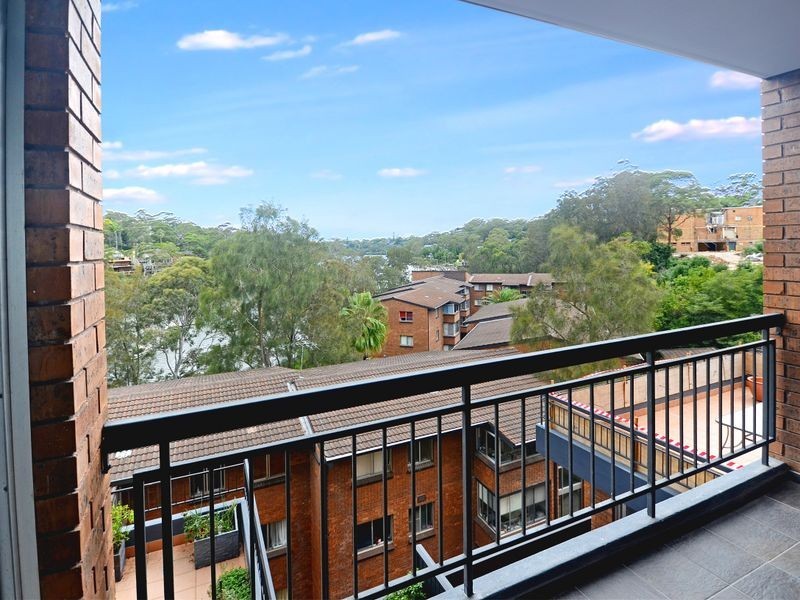 50/302 Burns Bay Rd, Lane Cove NSW 2066