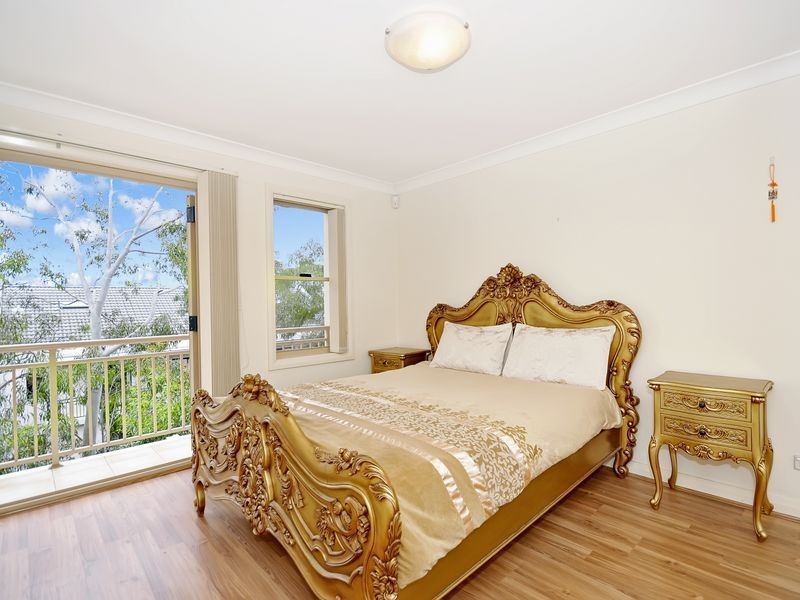 8 Whitfield Avenue, Lane Cove NSW 2066