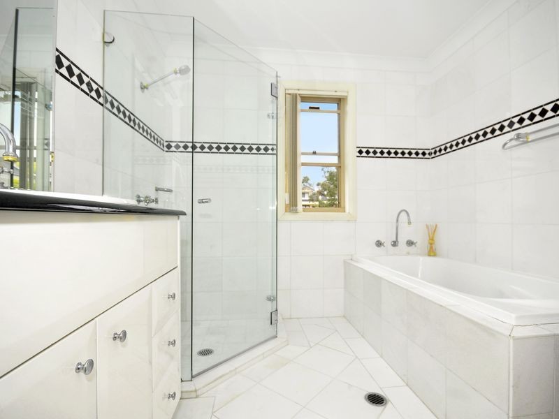 8 Whitfield Avenue, Lane Cove NSW 2066