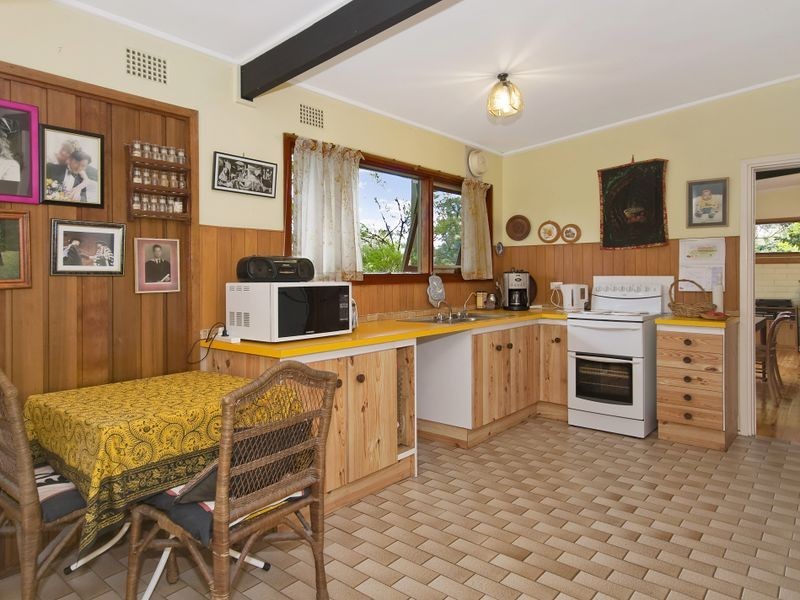 12 Parkinson Avenue, Turramurra NSW 2074