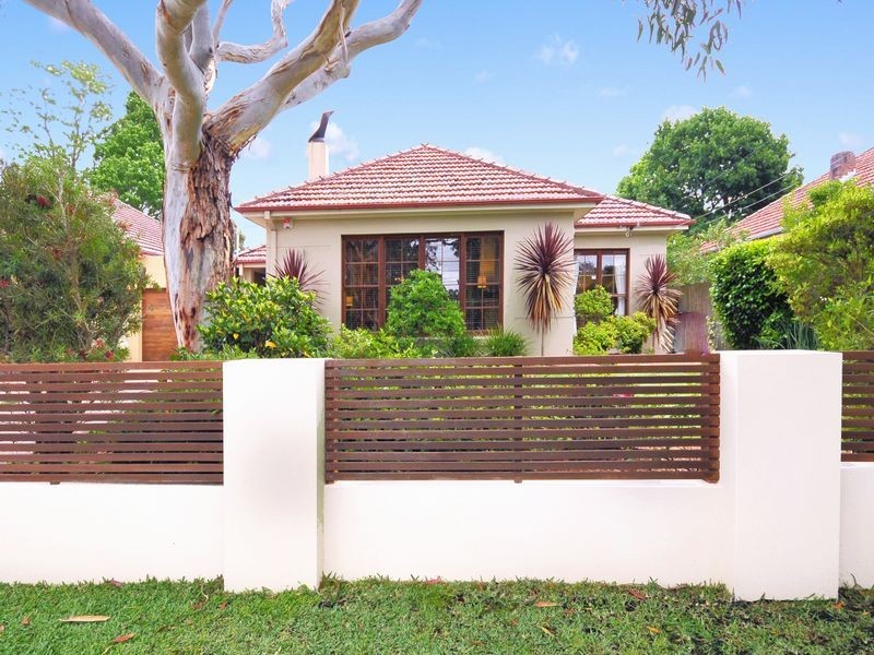 61 Hinkler Crescent, Lane Cove NSW 2066