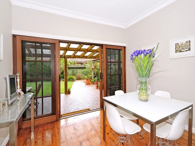 61 Hinkler Crescent, Lane Cove NSW 2066