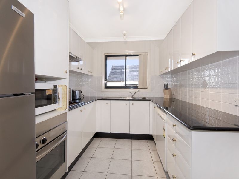 10/4 Taylors Drive, Lane Cove NSW 2066