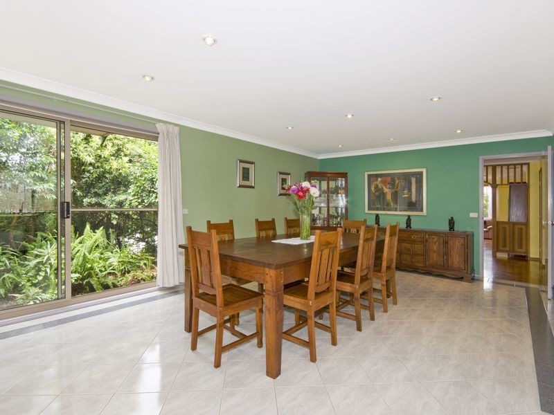 12 Cumberland Avenue, Lane Cove NSW 2066