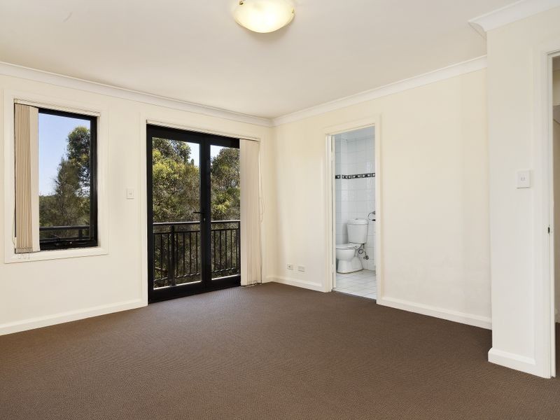 11 Walkers Drive, Lane Cove NSW 2066