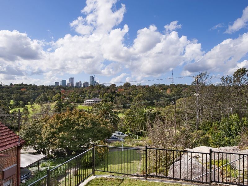 18 Mooney Street, Lane Cove NSW 2066