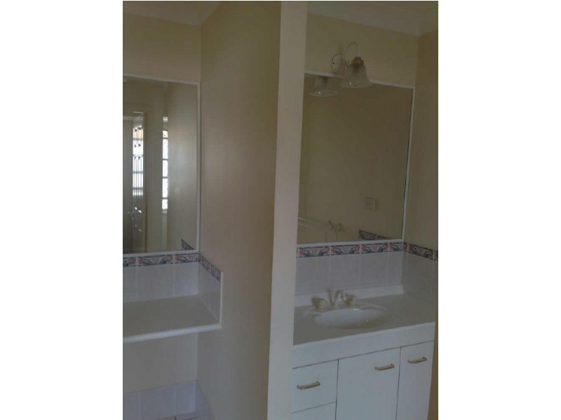 56 Leilani Drive, Birkdale QLD 4159