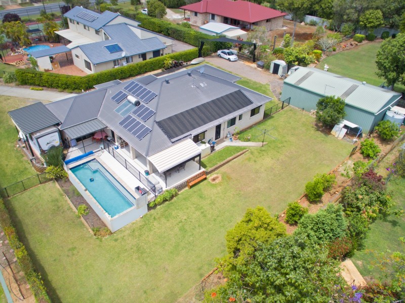 25 Clive Road, Birkdale QLD 4159