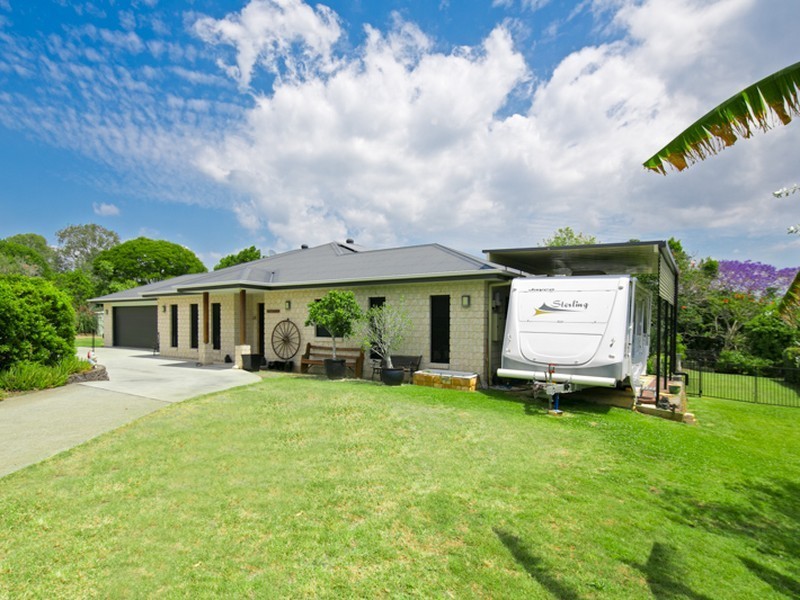 25 Clive Road, Birkdale QLD 4159