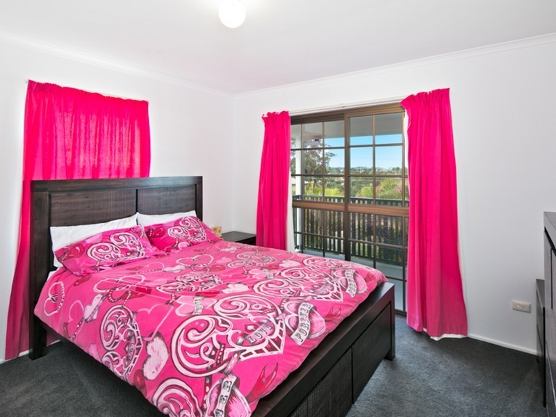 54 Bates Drive, Birkdale QLD 4159