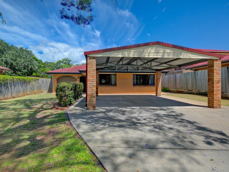 4 Charles Street, Birkdale QLD 4159