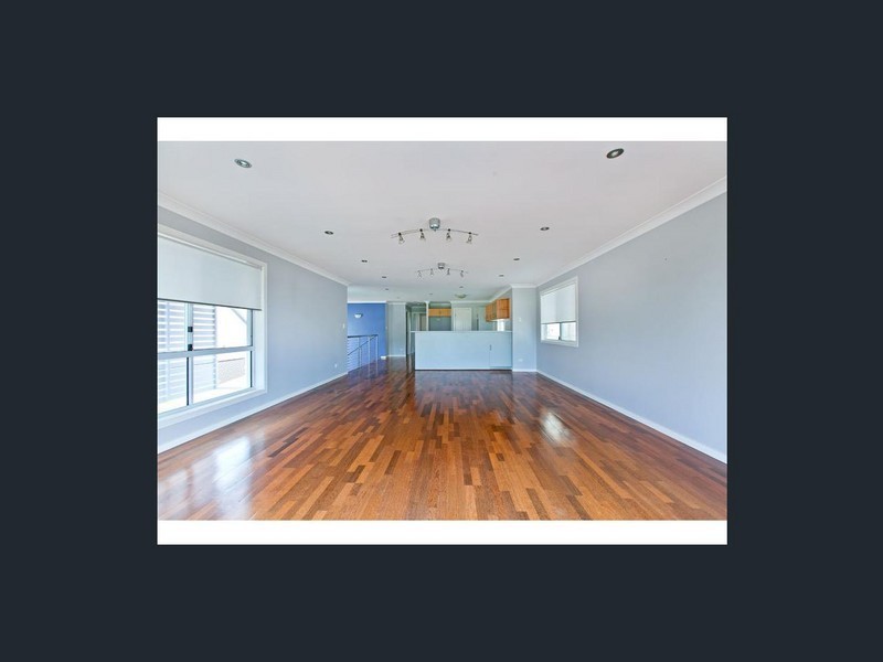 16 Mooroondu Road, Thorneside QLD 4158