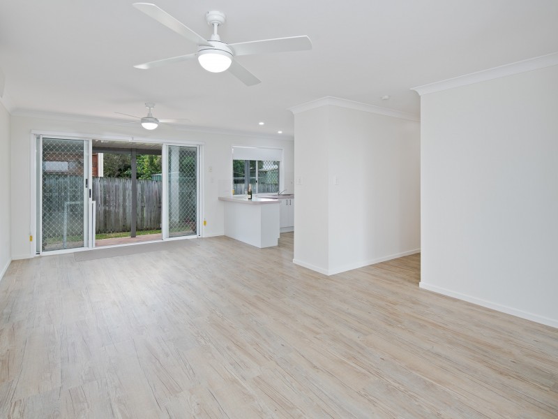 2/19 Victor Street, Birkdale QLD 4159