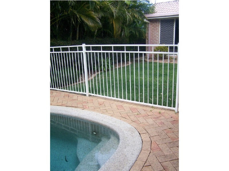 62 Clive Road, Birkdale QLD 4159